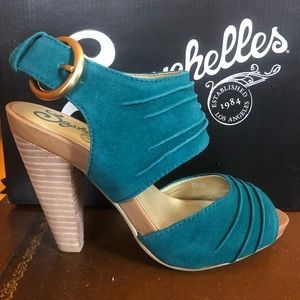 Seychelles Teal Suede Heels